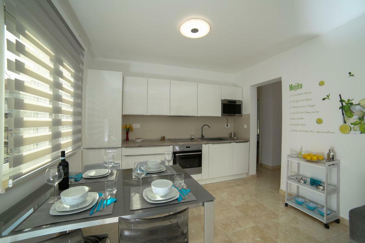 Amazing Luxury 4Star Apartment Laura Supetar Buitenkant foto