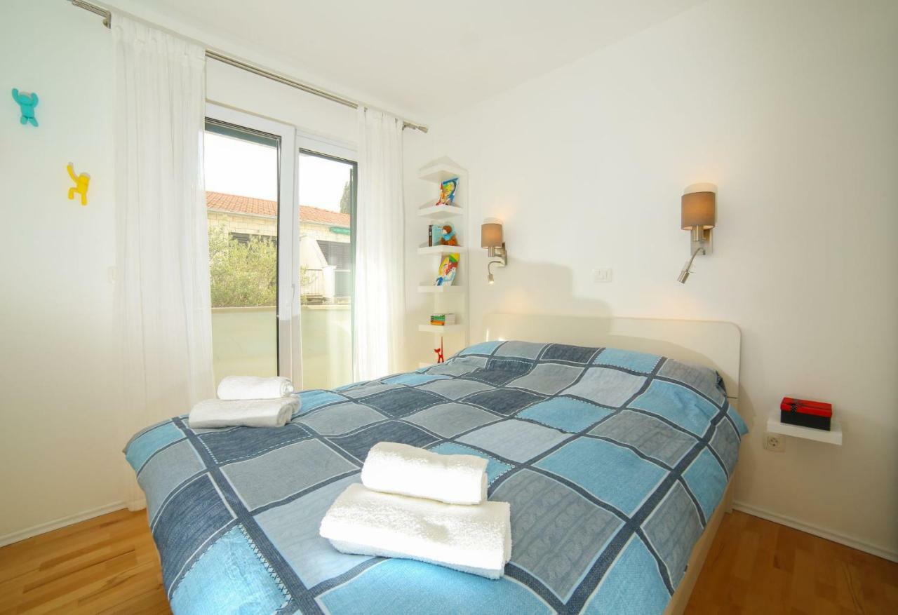 Amazing Luxury 4Star Apartment Laura Supetar Buitenkant foto