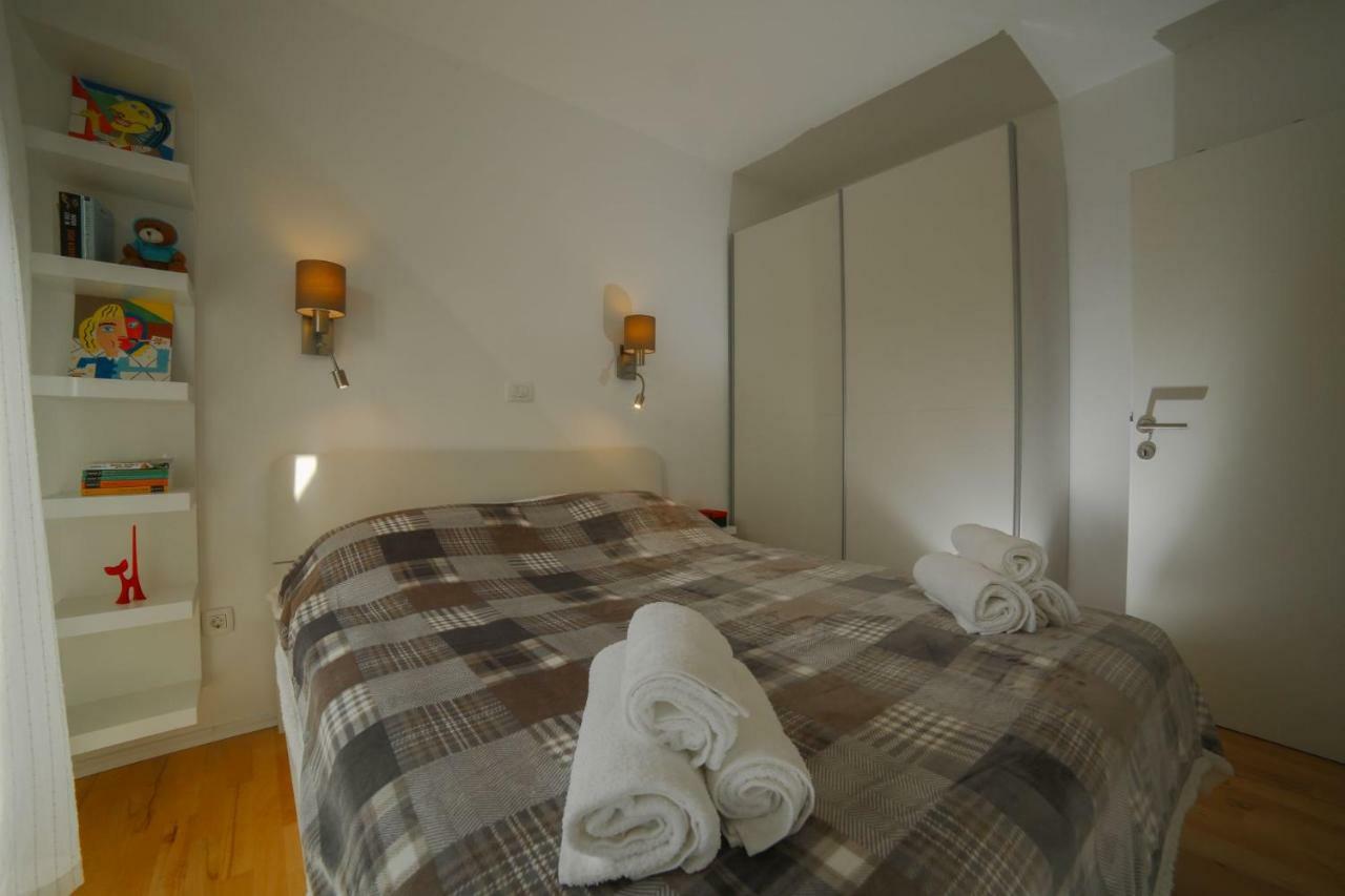 Amazing Luxury 4Star Apartment Laura Supetar Buitenkant foto